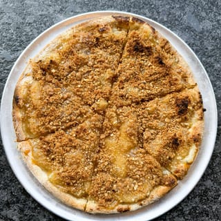 Apple Crisp Pizza