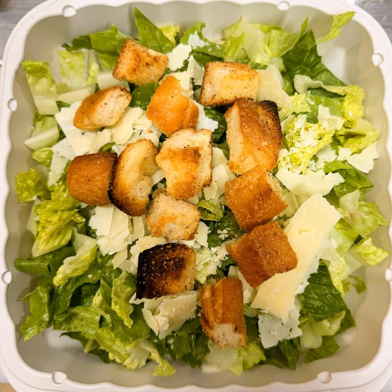 Fresh Caesar Salad: A Classic Italian Favorite